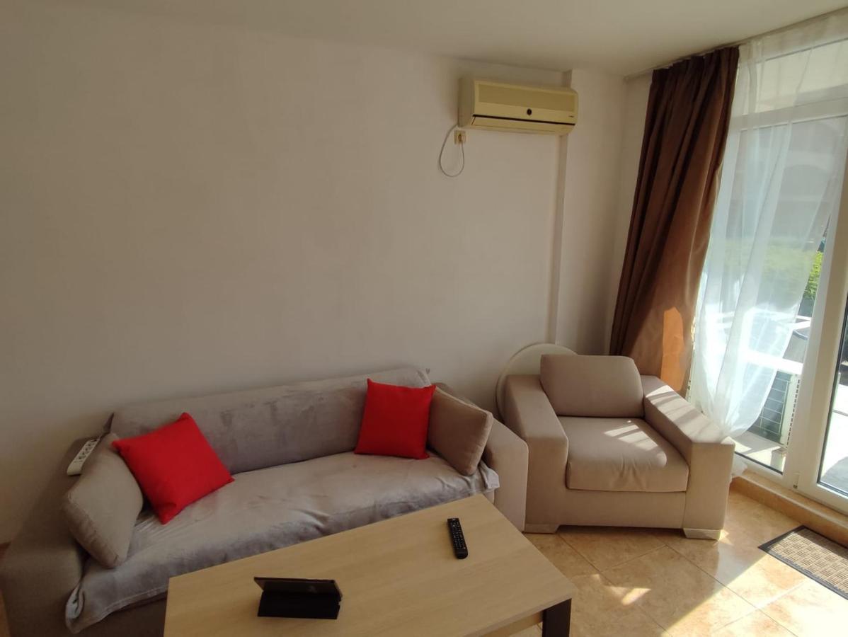 Midia Grand Resort, Terrassen Paradies Apartment Acheloj Exteriér fotografie
